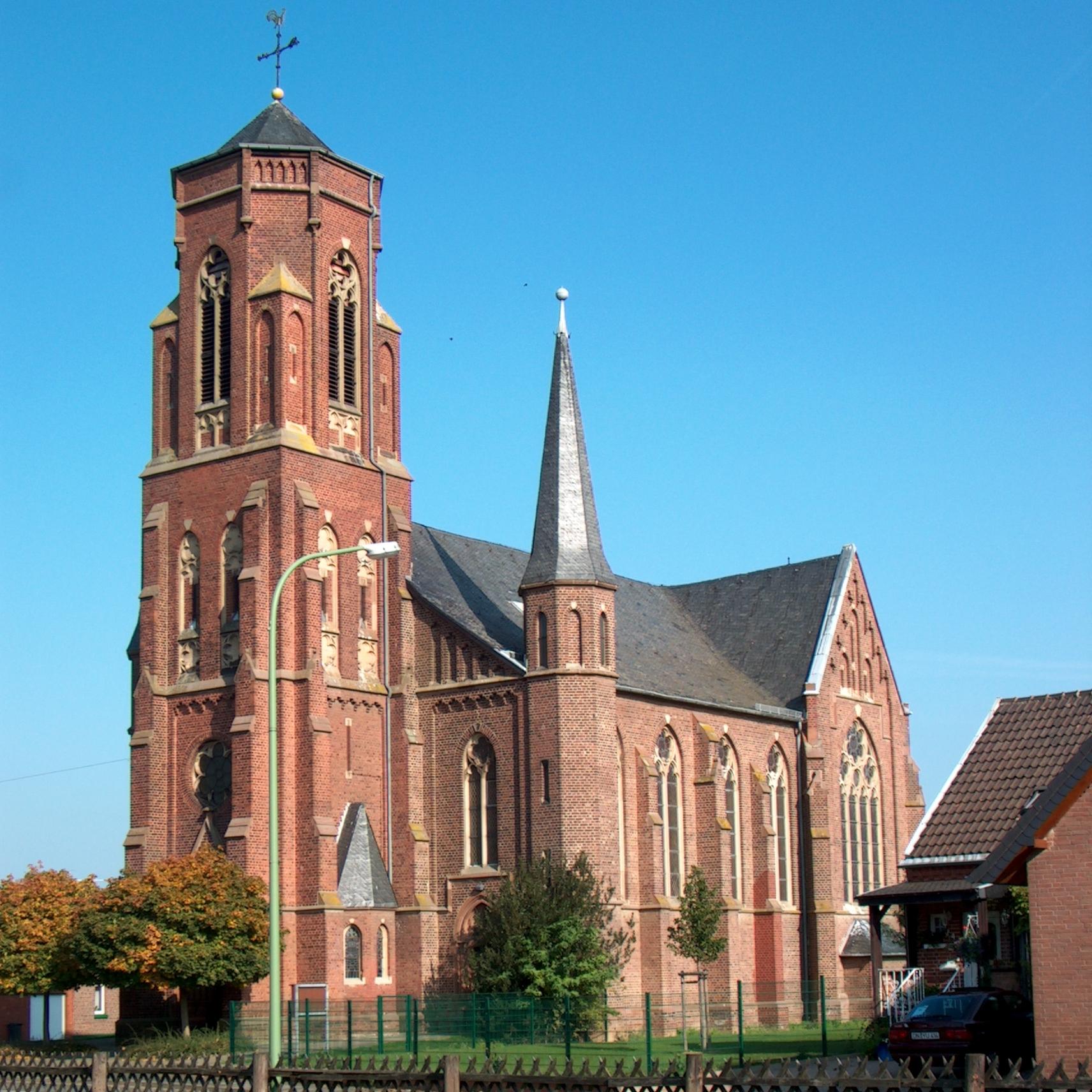 Kirche in Golzheim (c) Pfarrei St. Laurentius Merzenich